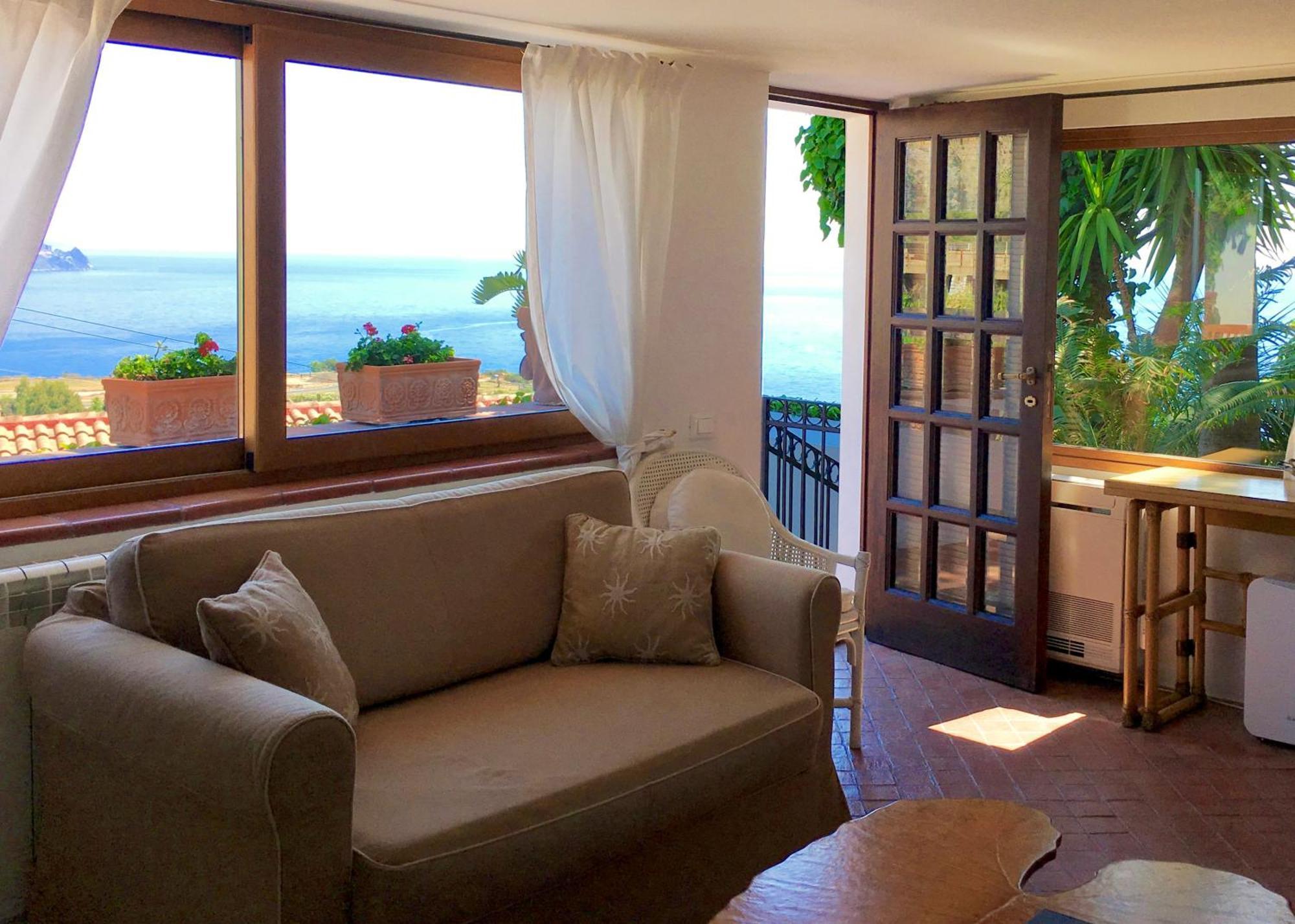Villa Lou Taormina Private Villa With Panoramic Sea View Pool Bagian luar foto